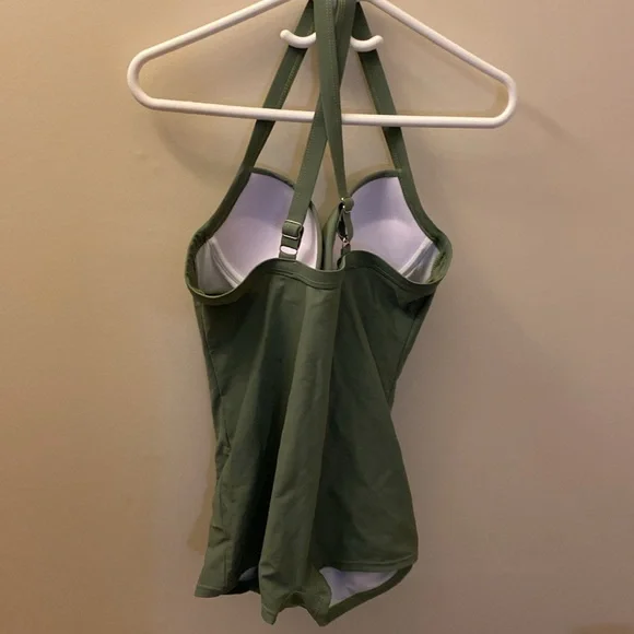 Retro bathing suit. - Picture 2 of 2